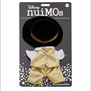 Disney Parks NuiMO 3 piece outfit new year
